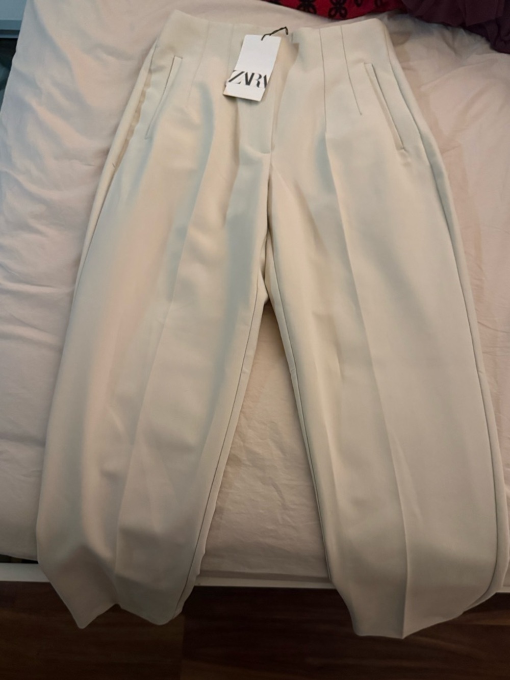 Zara High-Waist Tailored Ankle Pants in Cream - Picture 3 of 5